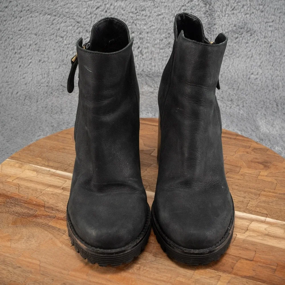 Gibson-Latimer Black Suede Ankle Boots‎ Size 6 M Used